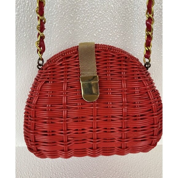 Red Woven Hard Shell Lined Crossbody 21" Gold Chain Strap Bag Gold Snap READ - Picture 7 of 16